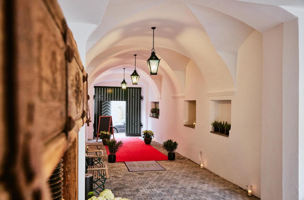 Boutiquehotel Zum Goldenen Hirschen Gmunden Exterior photo