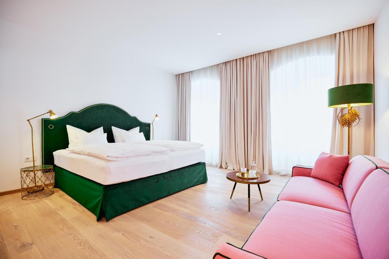 Boutiquehotel Zum Goldenen Hirschen Gmunden Exterior photo