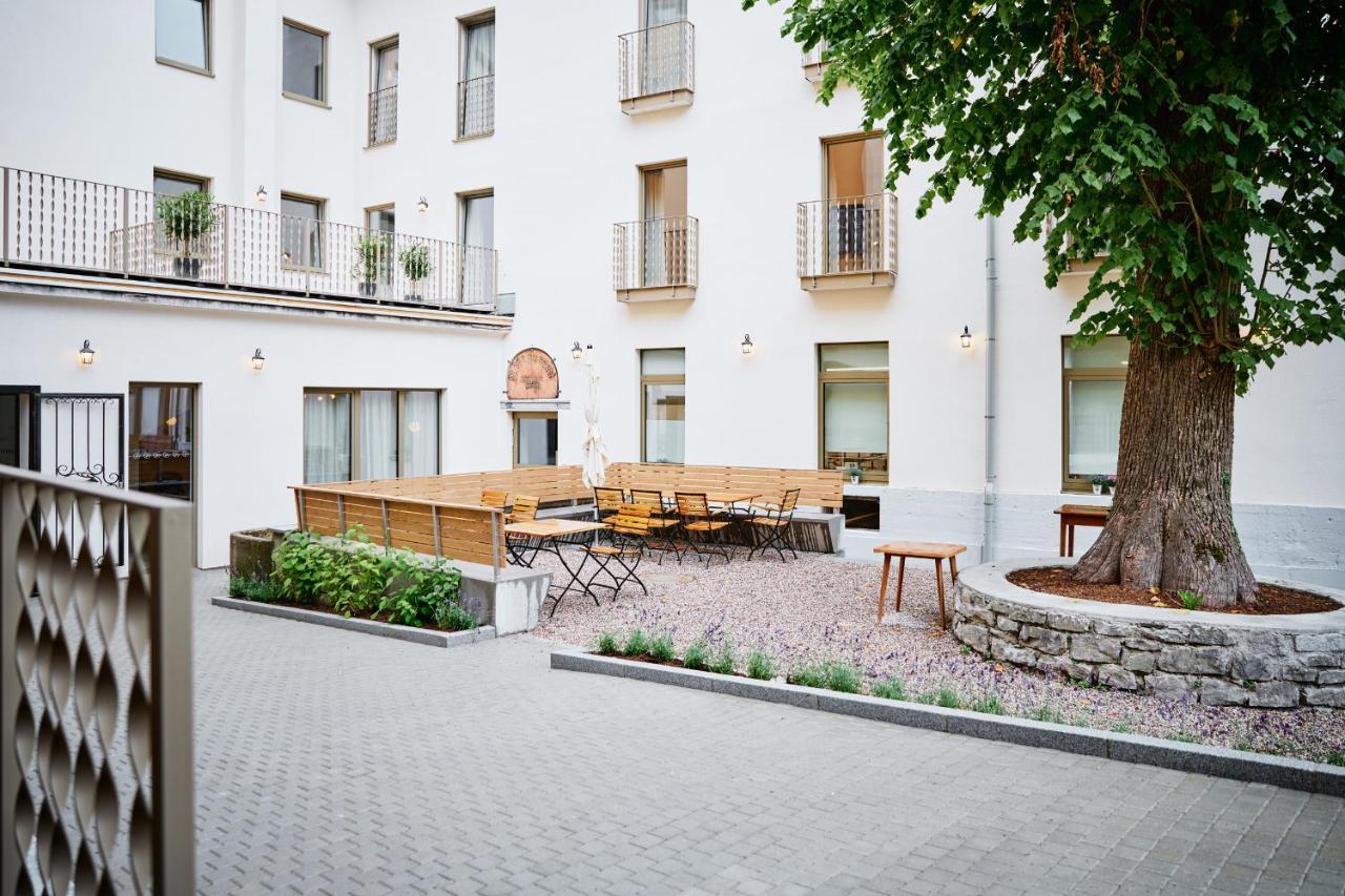 Boutiquehotel Zum Goldenen Hirschen Gmunden Exterior photo